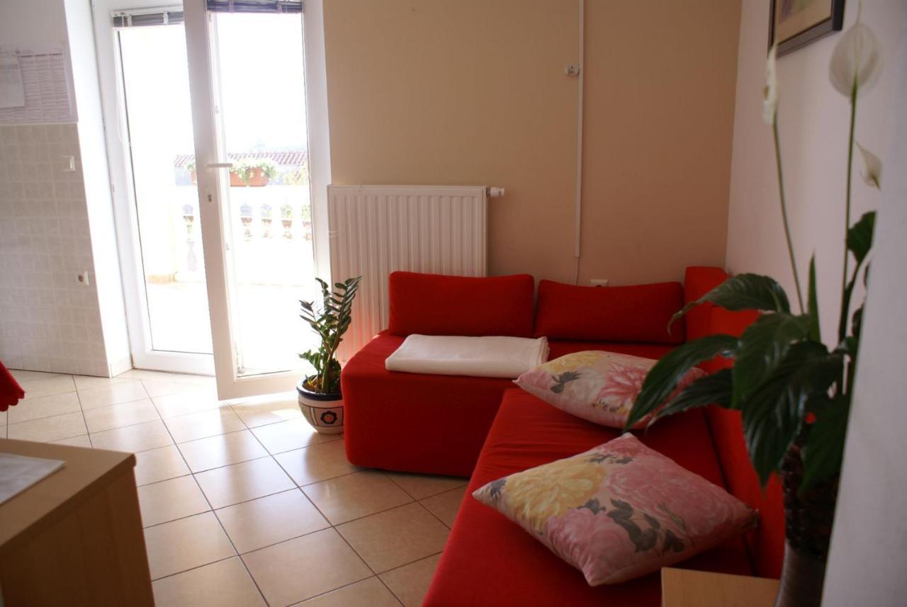 Apartment Nevenka Krk Town Luaran gambar